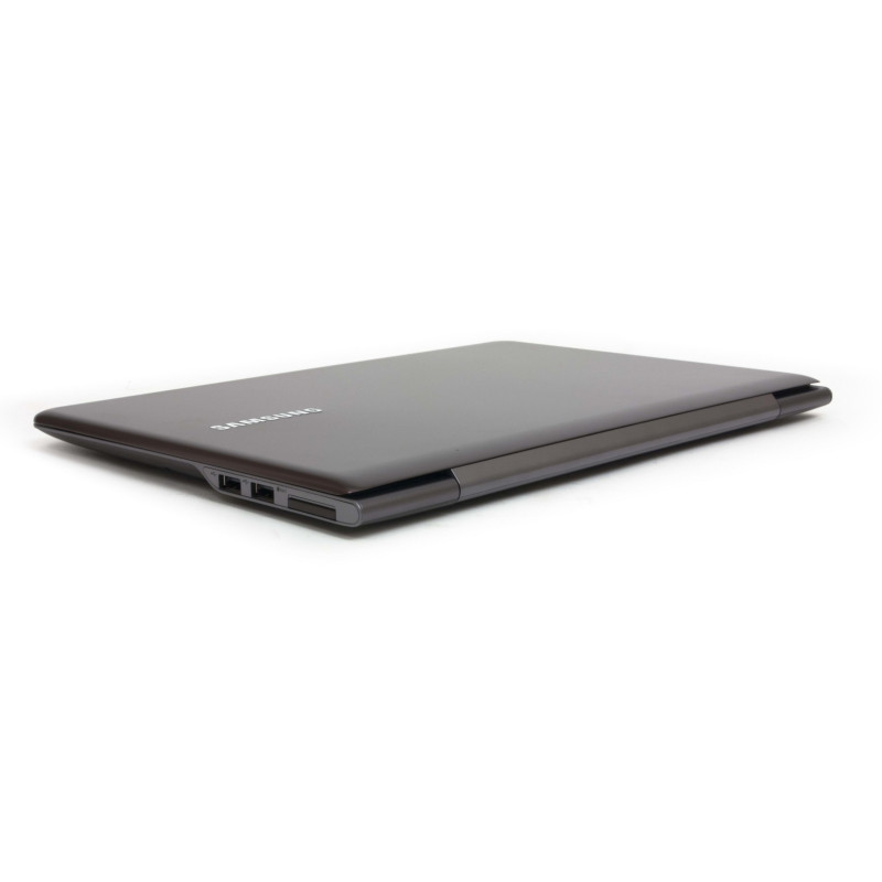 Ноутбук Samsung NP-535U-AMD A6-4455M-2,1GHz-4Gb-DDR3-500Gb-HDD-W13,3-DVD-RW-Web-(B)- Б/У