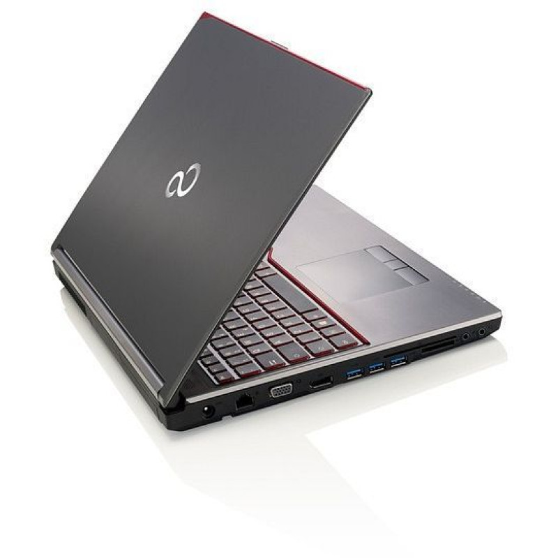 Ноутбук Fujitsu Celsius H760-Intel-Core i7-6820HQ-2,7GHz-16Gb-DDR4-256Gb-SSD-W15.6-FHD-IPS-Web-NVIDIA Quadro M1000M-(2Gb)-(B)-Б/У