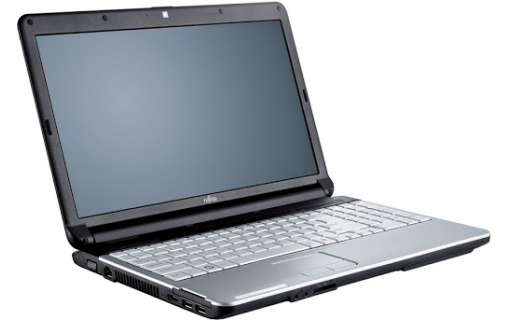 Ноутбук Fujitsu LIFEBOOK A530-Intel Celeron P4600-2.0GHz-4Gb-DDR3-160Gb-HDD-W15.6-Web-DVD-RW-HD-(B-)-Б/У